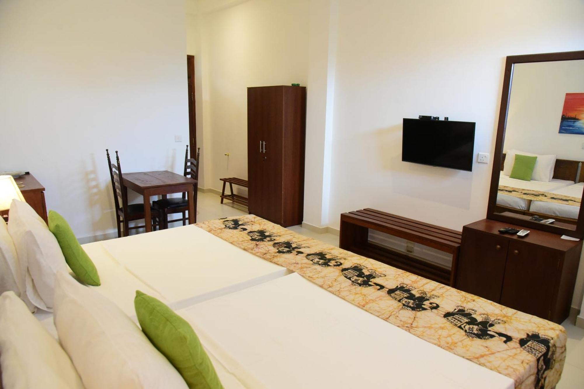 Tranquil Hotel Hikkaduwa Eksteriør billede